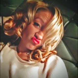 Meet your Posher, Nikki